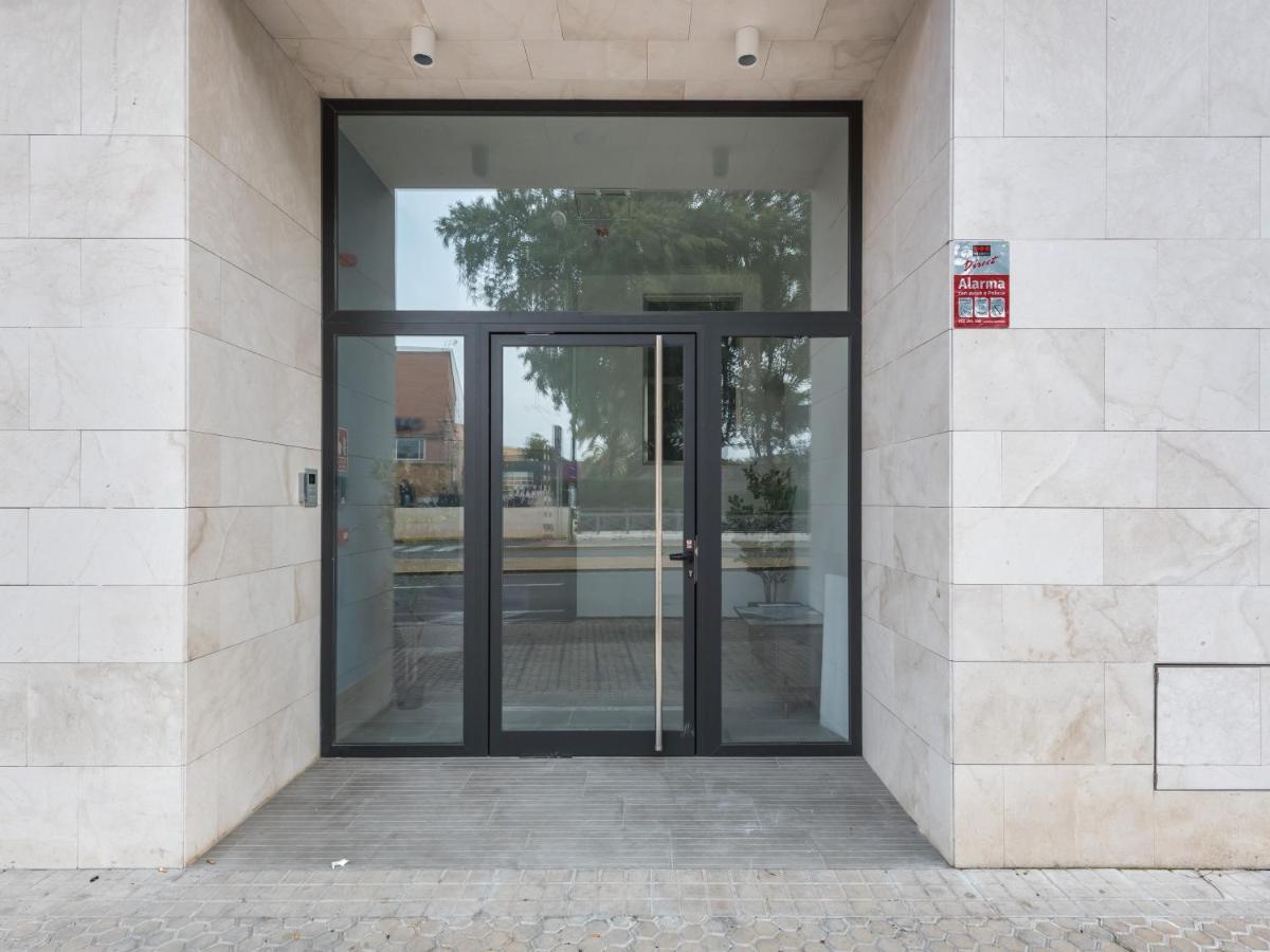 Limehome Calle Torcuato Luca De Tena - Digital Access 3* Seville